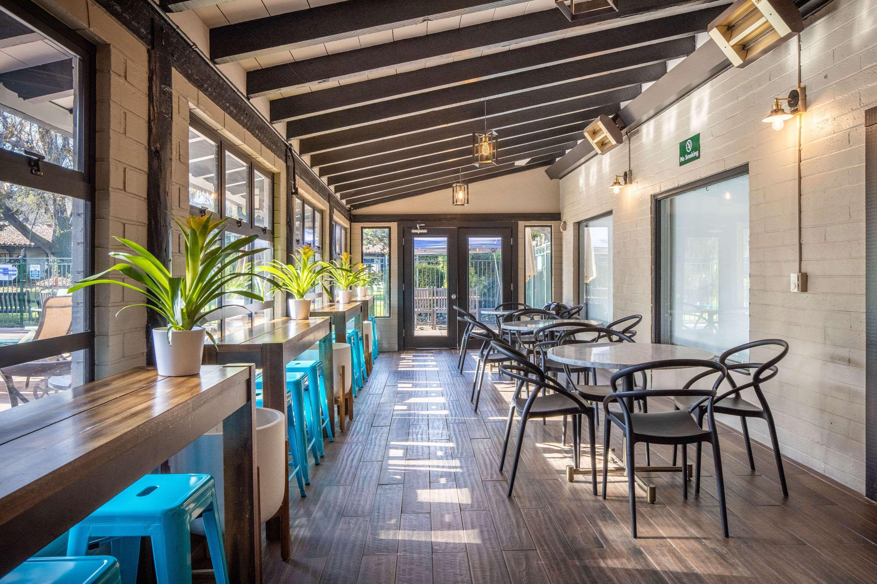 Inn Marin And Suites, Ascend Hotel Collection Новато Екстериор снимка
