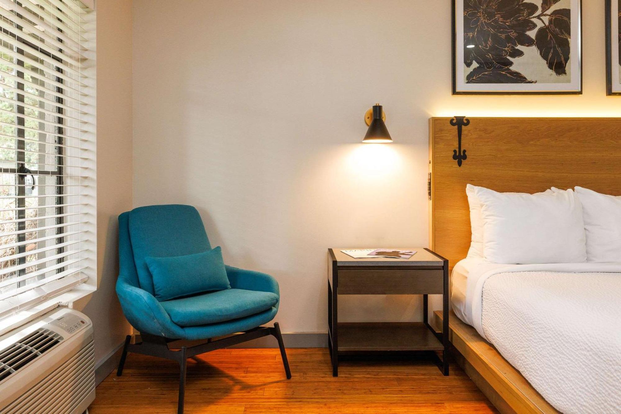Inn Marin And Suites, Ascend Hotel Collection Новато Екстериор снимка