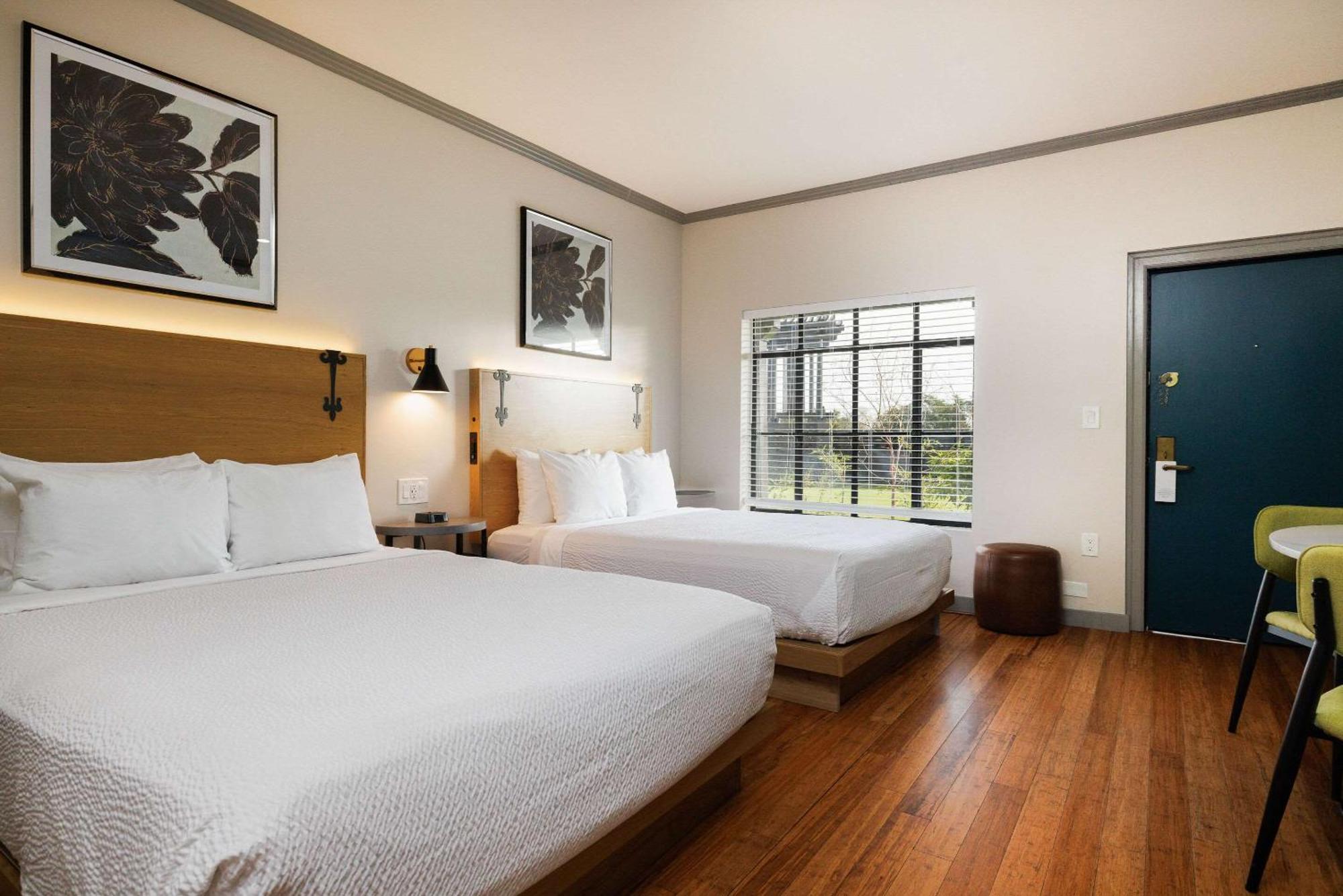 Inn Marin And Suites, Ascend Hotel Collection Новато Екстериор снимка